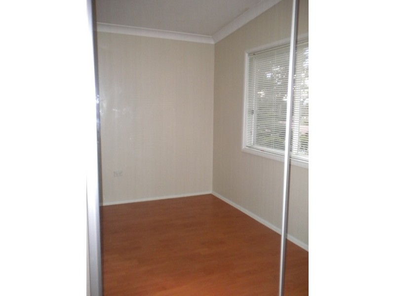 10 Kevin Street, Mannering Park NSW 2259