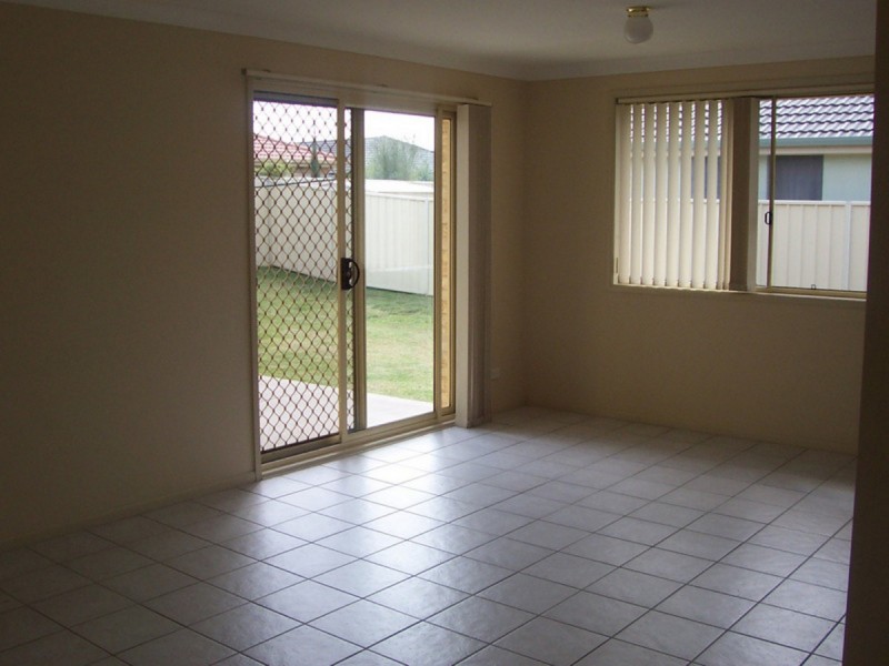 9 Brushwood Circuit, Mardi NSW 2259