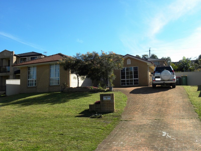 11 Highcliff Street, Woongarrah NSW 2259