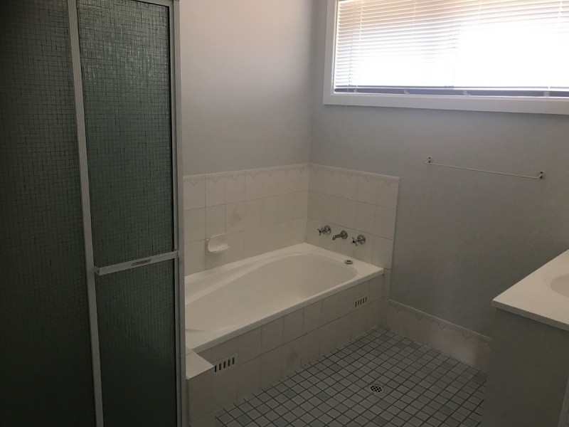 31 Cutler Drive, Wyong NSW 2259