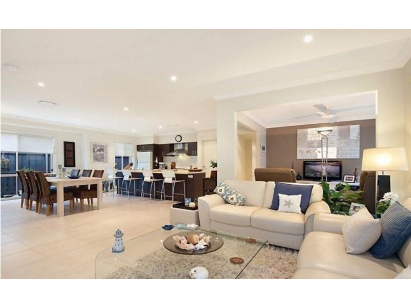 24 Emerald Waters Avenue, Wyong NSW 2259