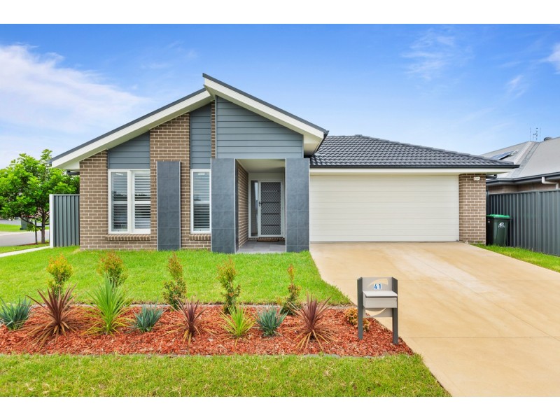 41 Minorca Circuit, Hamlyn Terrace NSW 2259