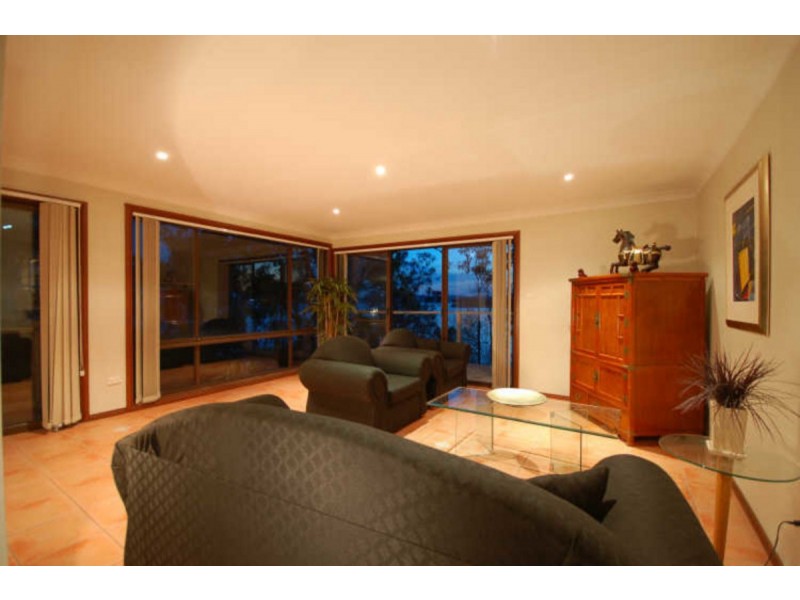 8 Marine Parade, Rocky Point NSW 2259
