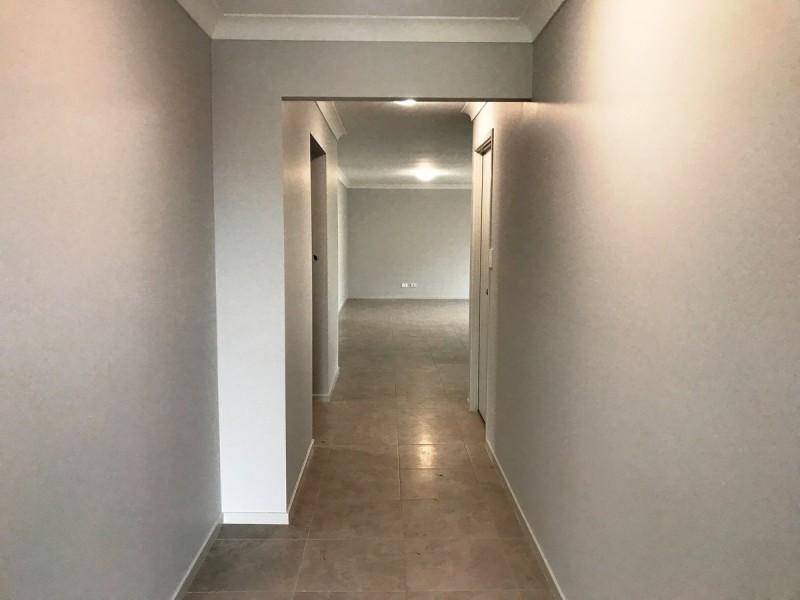 8 Cams Boulevard, Summerland Point NSW 2259