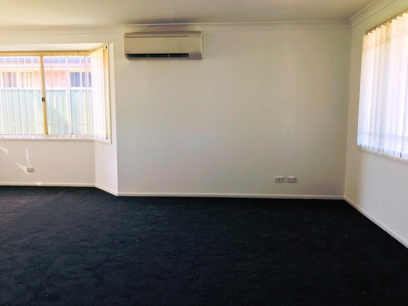 5 Piper Drive, Hamlyn Terrace NSW 2259