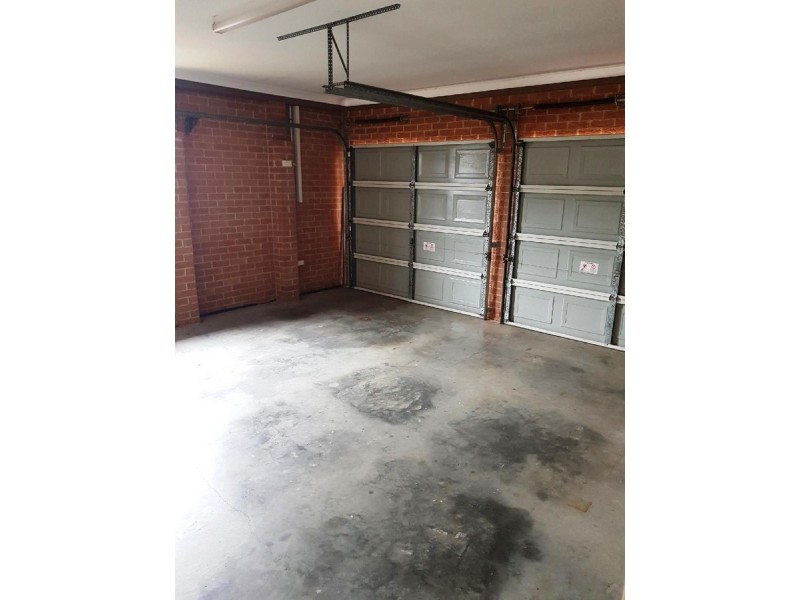 10 Quarterhorse Parade, Wadalba NSW 2259