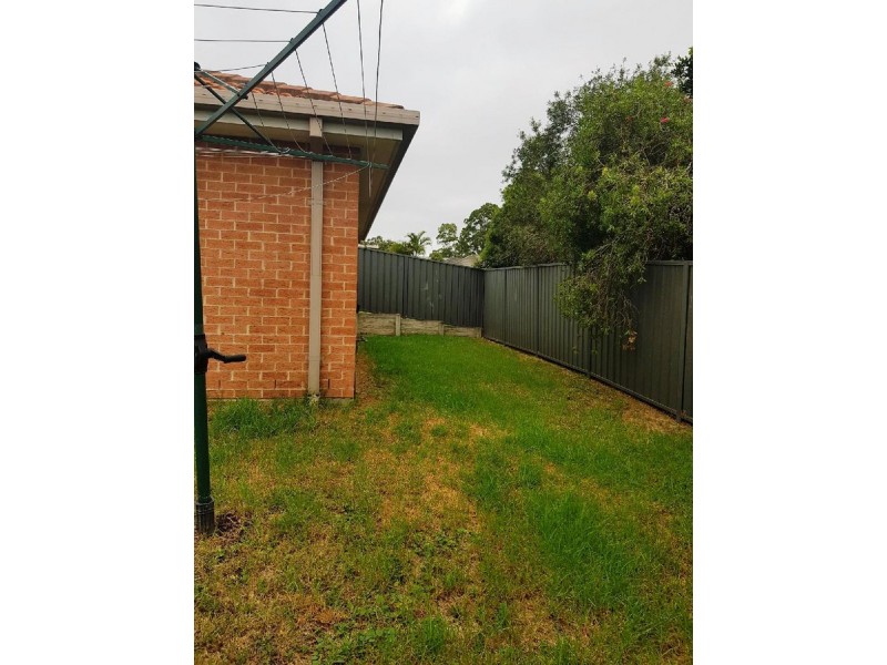 10 Quarterhorse Parade, Wadalba NSW 2259