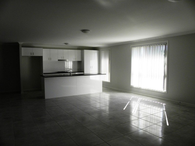 31 Voyager Street, Wadalba NSW 2259