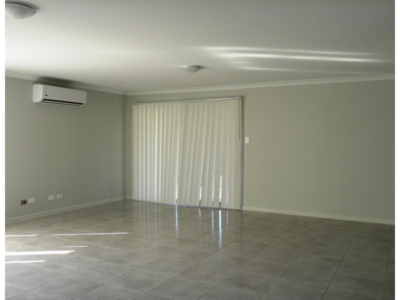 31 Voyager Street, Wadalba NSW 2259