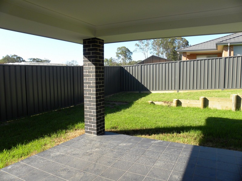 31 Voyager Street, Wadalba NSW 2259