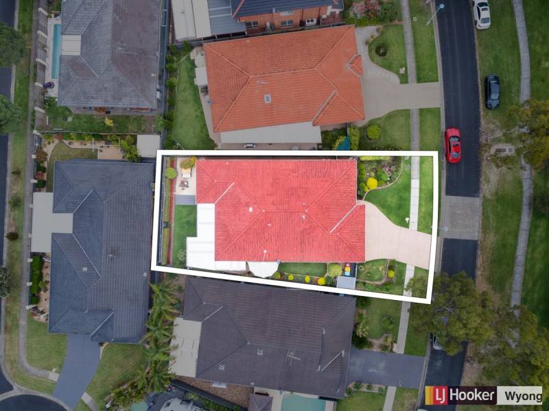 20 Cherry Blossom Crescent, Hamlyn Terrace NSW 2259