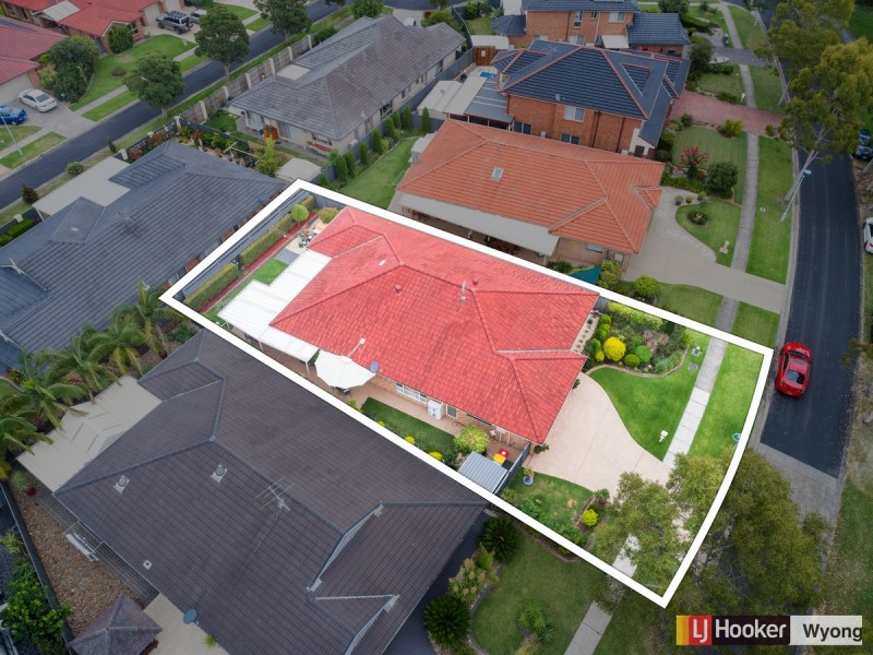 20 Cherry Blossom Crescent, Hamlyn Terrace NSW 2259