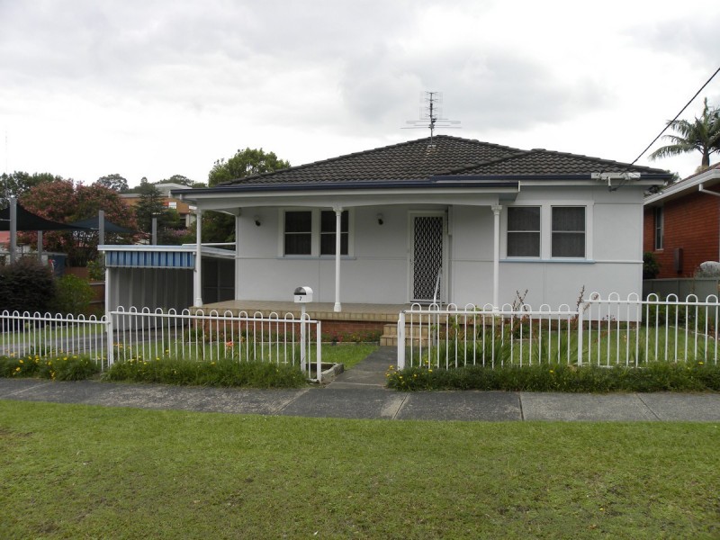 7 Anzac Road, Wyong NSW 2259