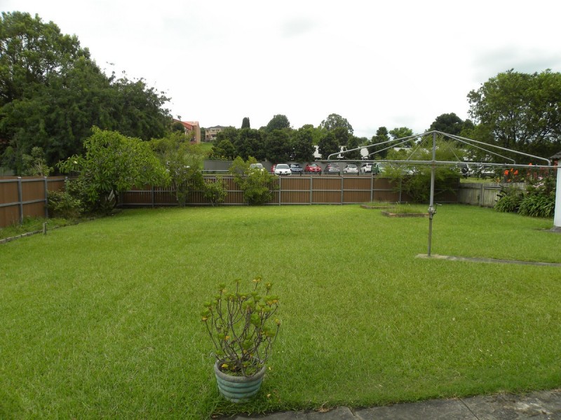 7 Anzac Road, Wyong NSW 2259