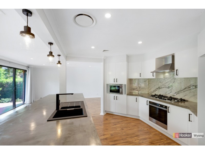 7 Greenhaven Circuit, Woongarrah NSW 2259