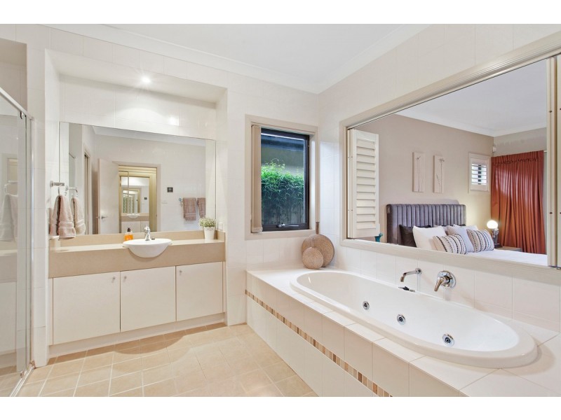 13 Emerald Waters Avenue, Wyong NSW 2259