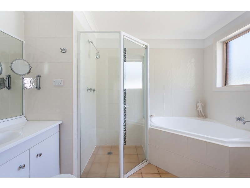 28 Weaver Crescent, Watanobbi NSW 2259