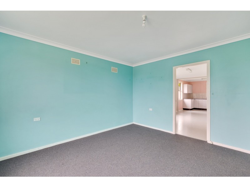 24 Owen Avenue, Wyong NSW 2259