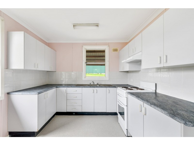 24 Owen Avenue, Wyong NSW 2259