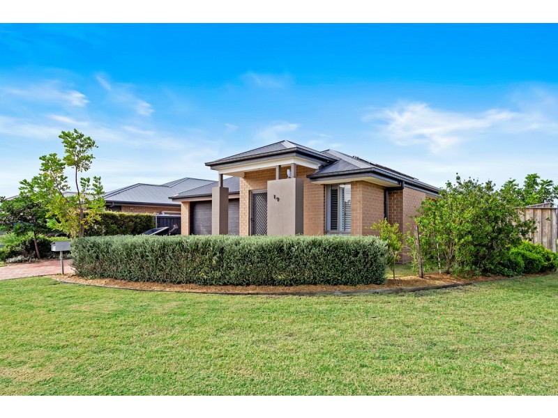 19 Parry Parade, Wyong NSW 2259