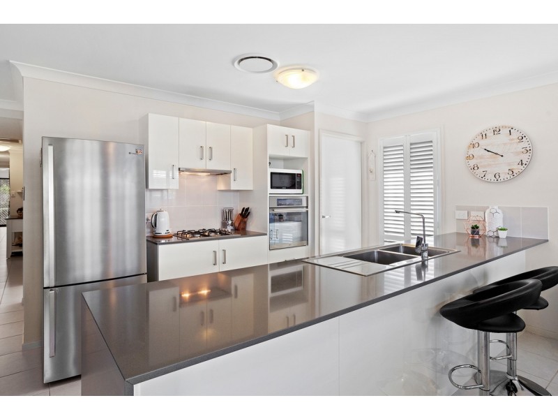 19 Parry Parade, Wyong NSW 2259