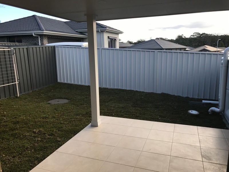 219A Johns Road, Wadalba NSW 2259