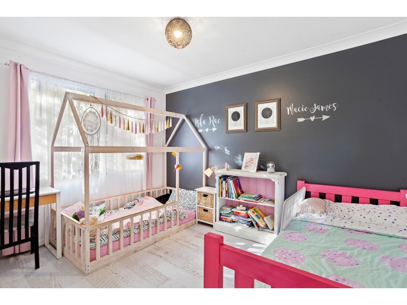 31 Casey Drive, Watanobbi NSW 2259