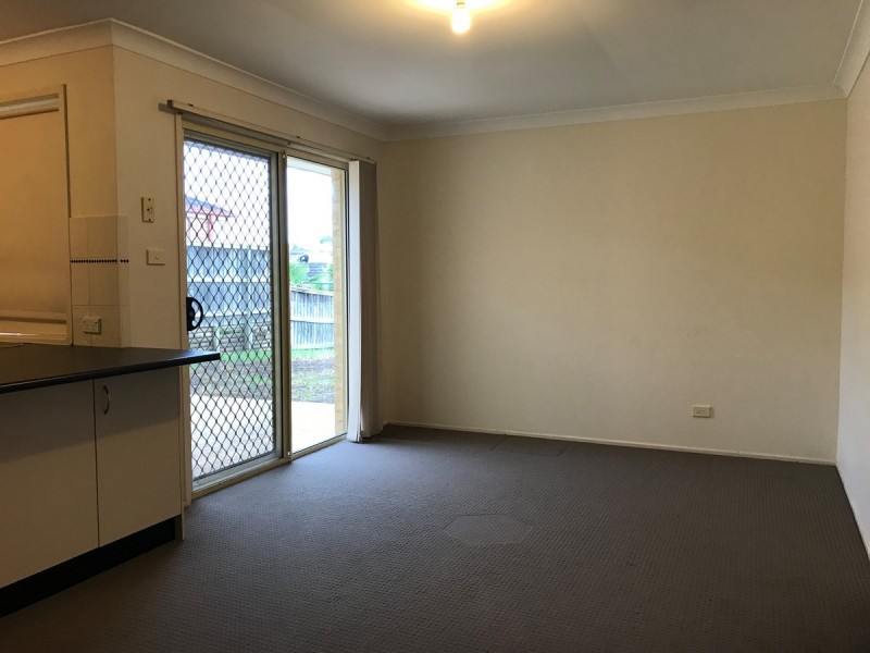 8 Manchurian Way, Wadalba NSW 2259