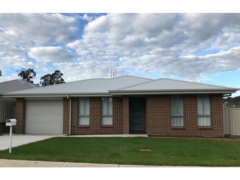 1 Meander Place, Wadalba NSW 2259
