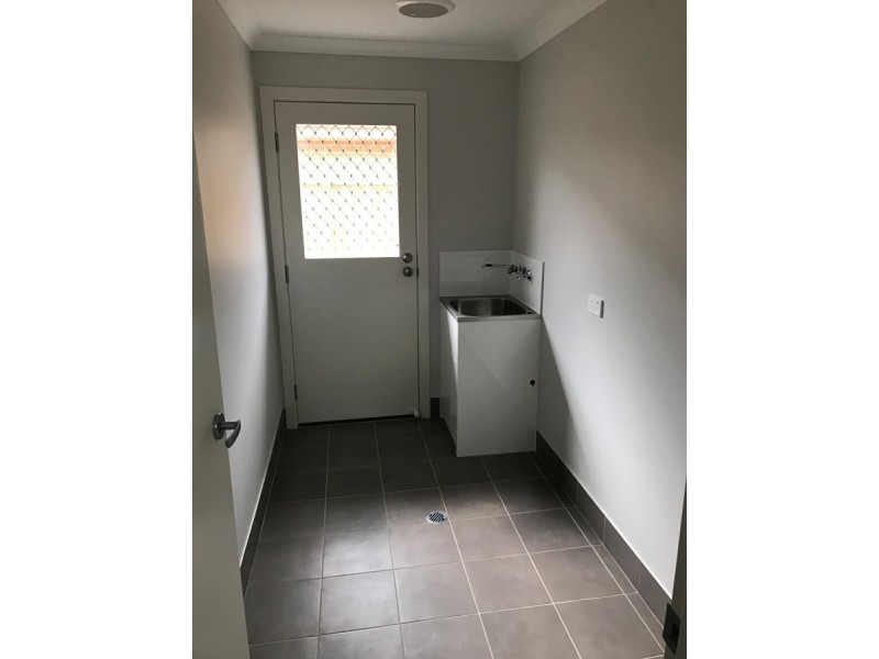 10 Oakmont Place, Woongarrah NSW 2259