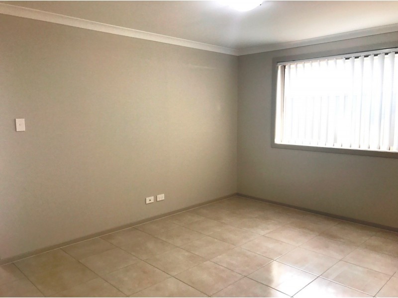 13 Oakmont Place, Woongarrah NSW 2259