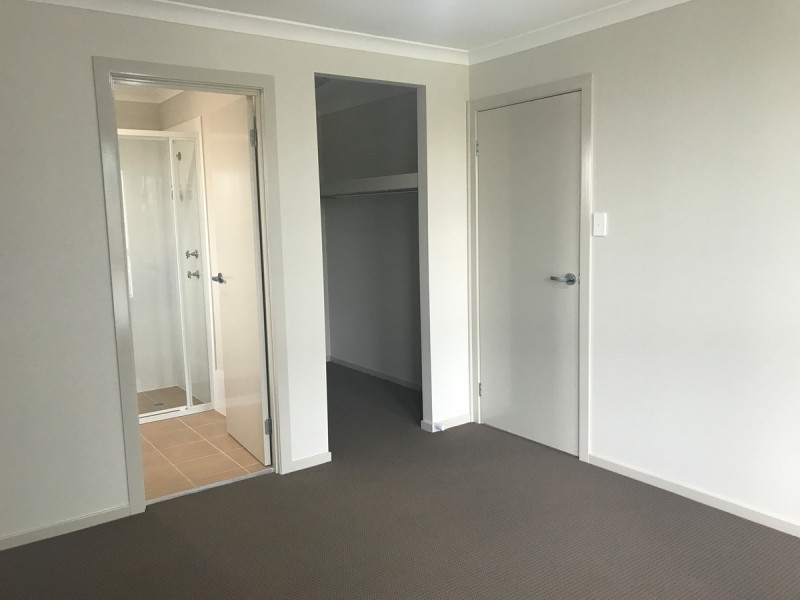 13 Oakmont Place, Woongarrah NSW 2259