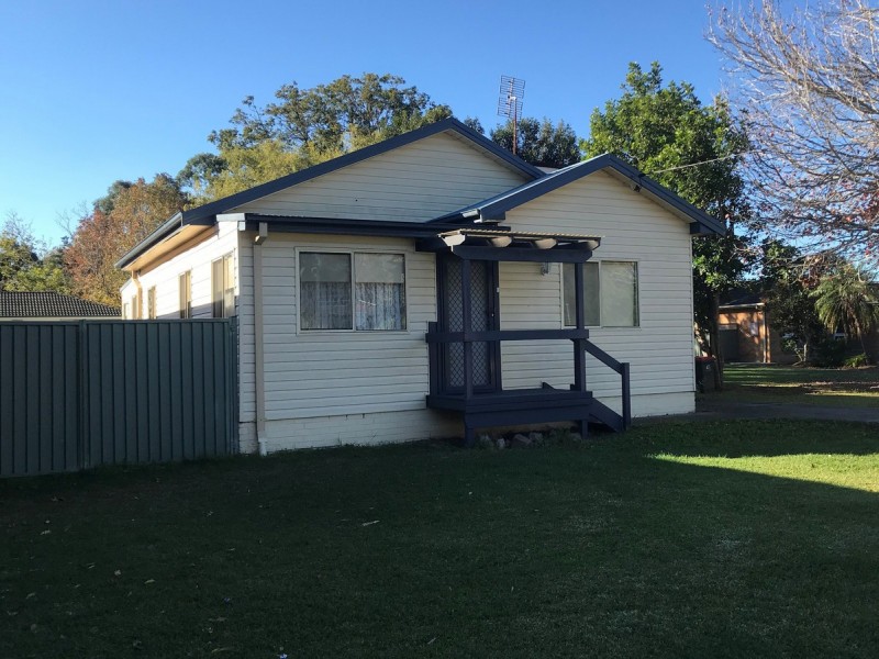 42 Panonia Road, Wyong NSW 2259