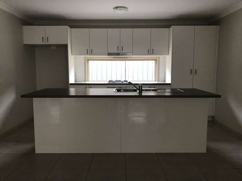 11 Frank Street, Wadalba NSW 2259