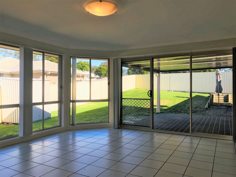 18 Warrigal Road, Woongarrah NSW 2259