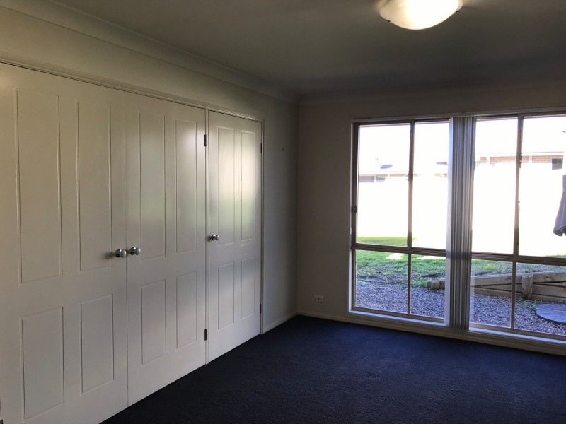 18 Warrigal Road, Woongarrah NSW 2259
