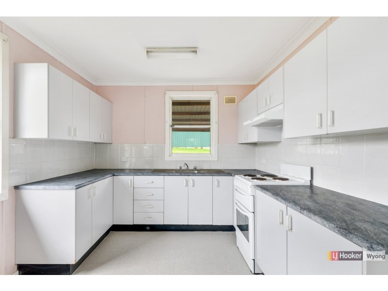 24 Owen Avenue, Wyong NSW 2259