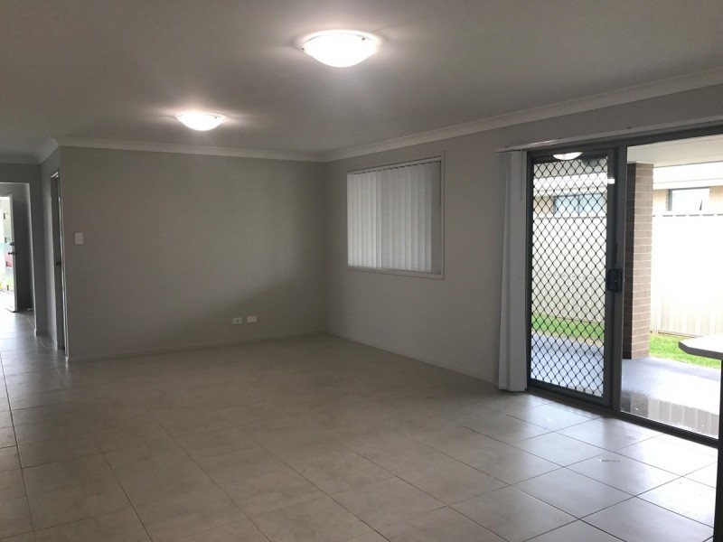 6a Cams Boulevard, Summerland Point NSW 2259