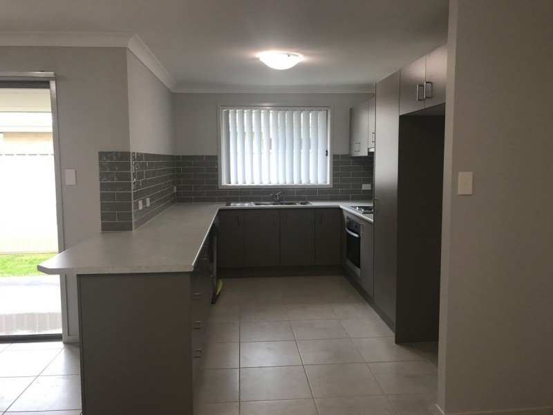 6a Cams Boulevard, Summerland Point NSW 2259