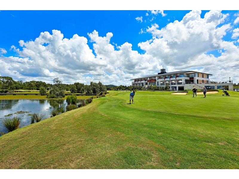 13 Emerald Waters Avenue, Wyong NSW 2259