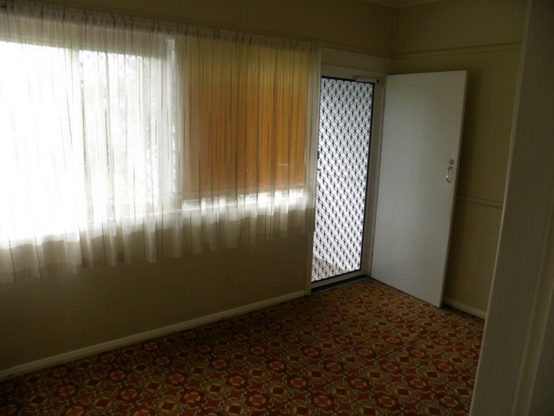 7 Anzac Road, Wyong NSW 2259