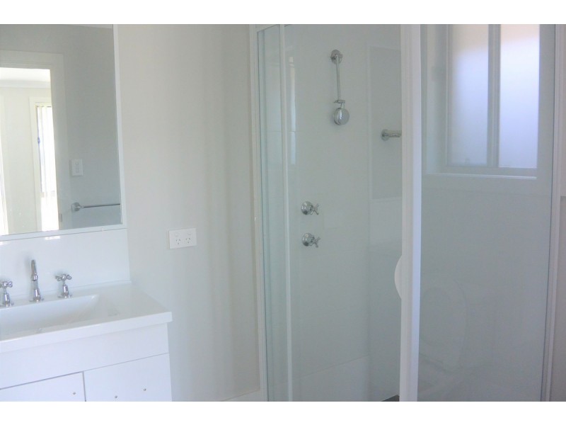 9 Van Stappen Road, Wadalba NSW 2259