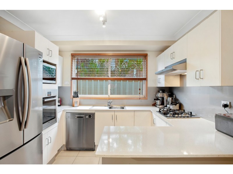 18 Farnol Place, Watanobbi NSW 2259