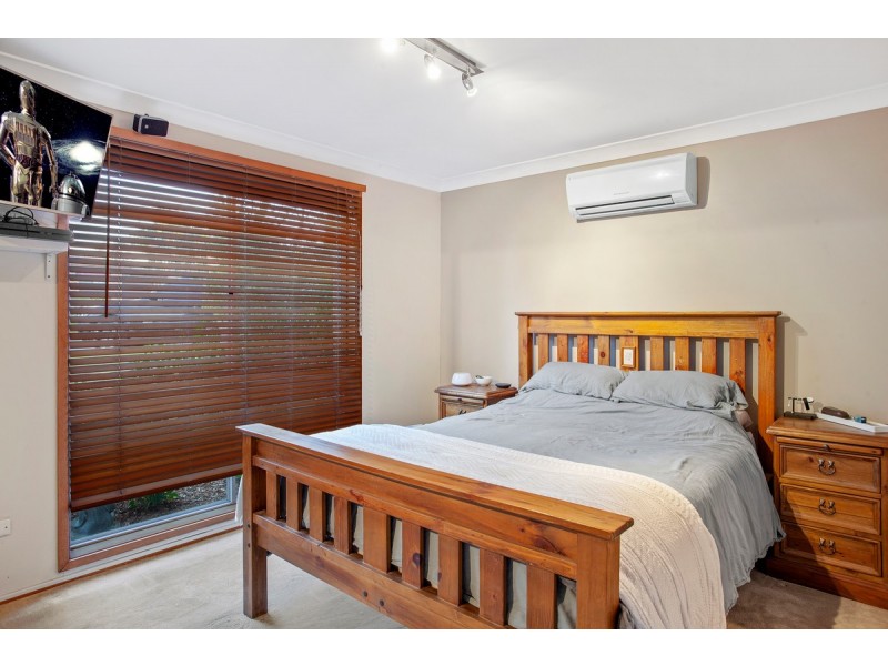 18 Farnol Place, Watanobbi NSW 2259