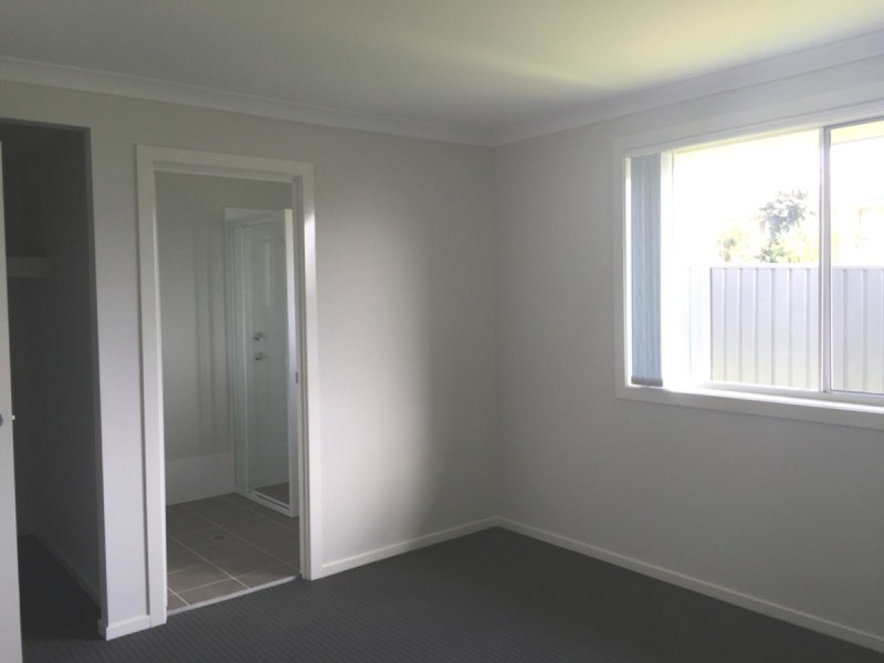 10 Mick Street, Wadalba NSW 2259
