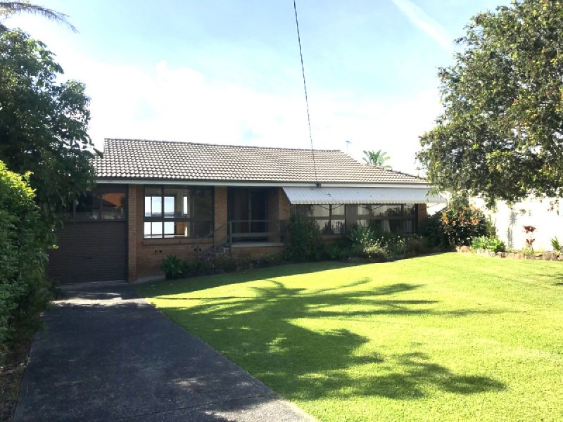 11 Arlunya Avenue, Gorokan NSW 2263