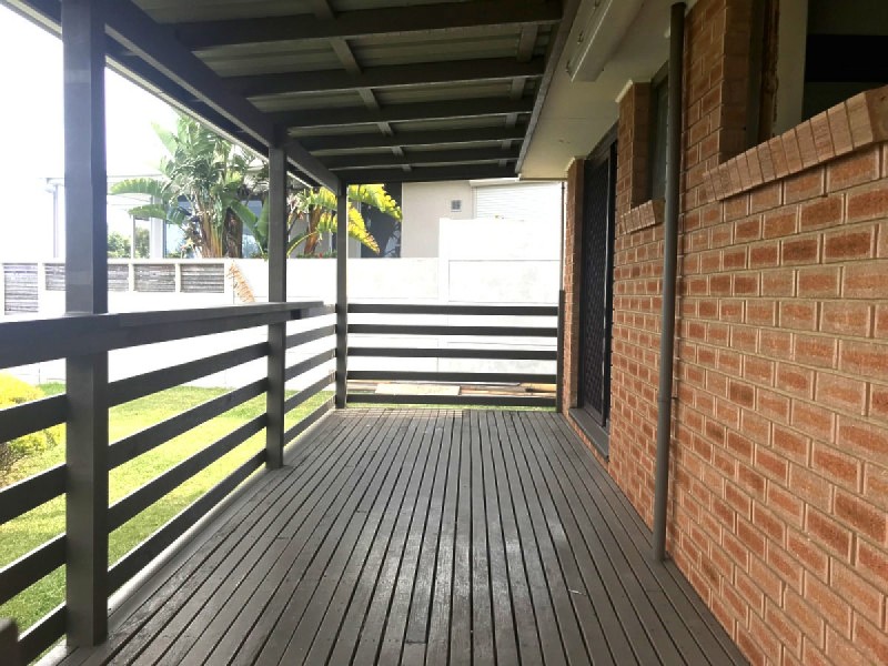 11 Arlunya Avenue, Gorokan NSW 2263