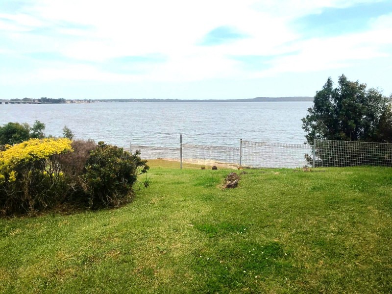 11 Arlunya Avenue, Gorokan NSW 2263