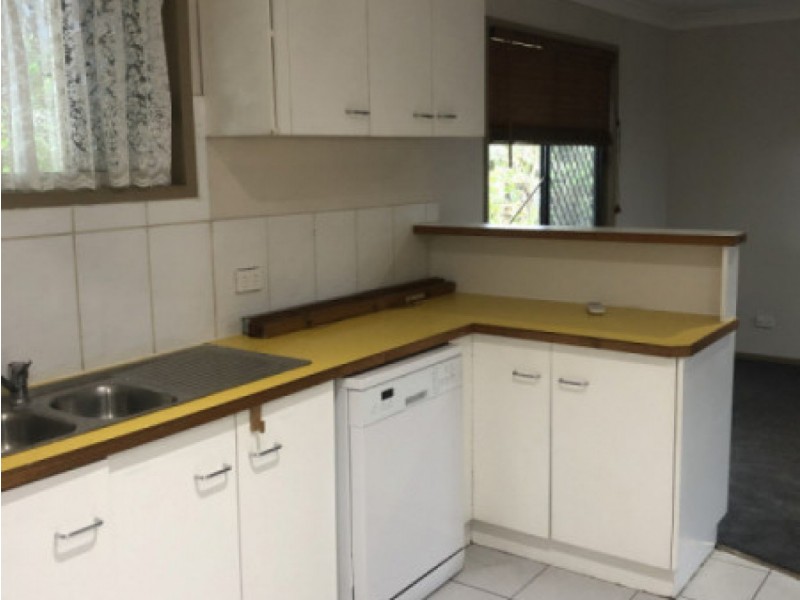 2/37 Wyoming Road, Wyoming NSW 2250