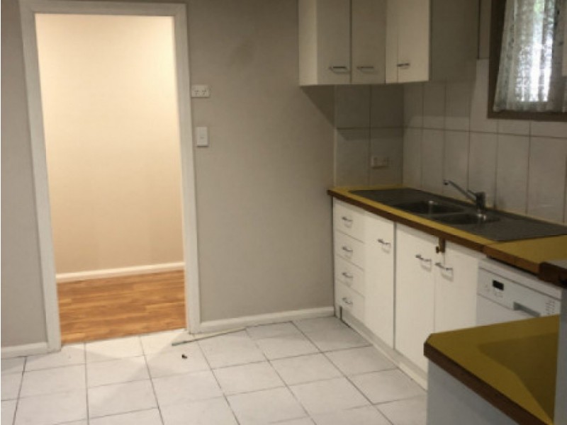 2/37 Wyoming Road, Wyoming NSW 2250